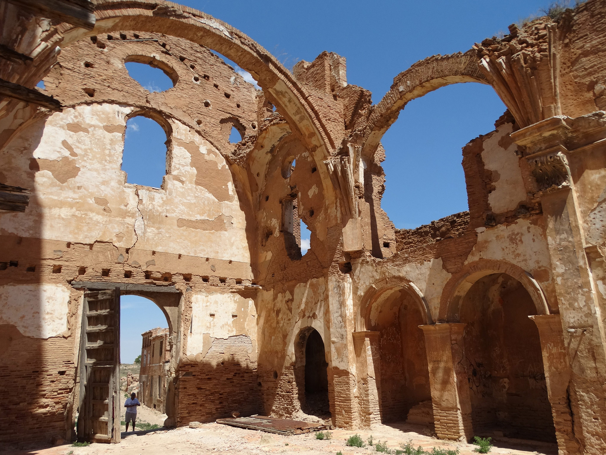 Belchite (Photo license: CC BY 2.0)